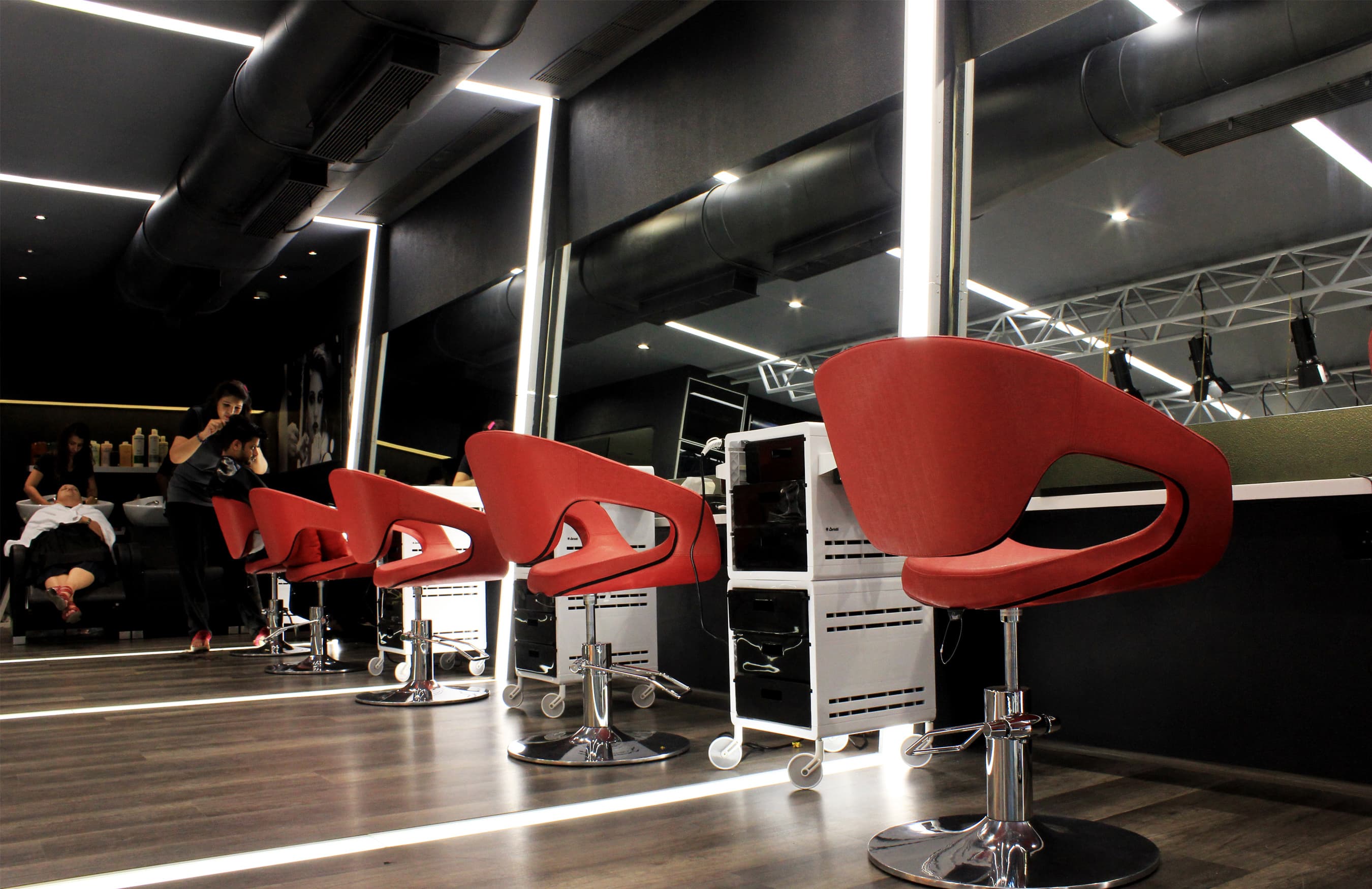 Lakmé Absolute Salon — Retail & Products